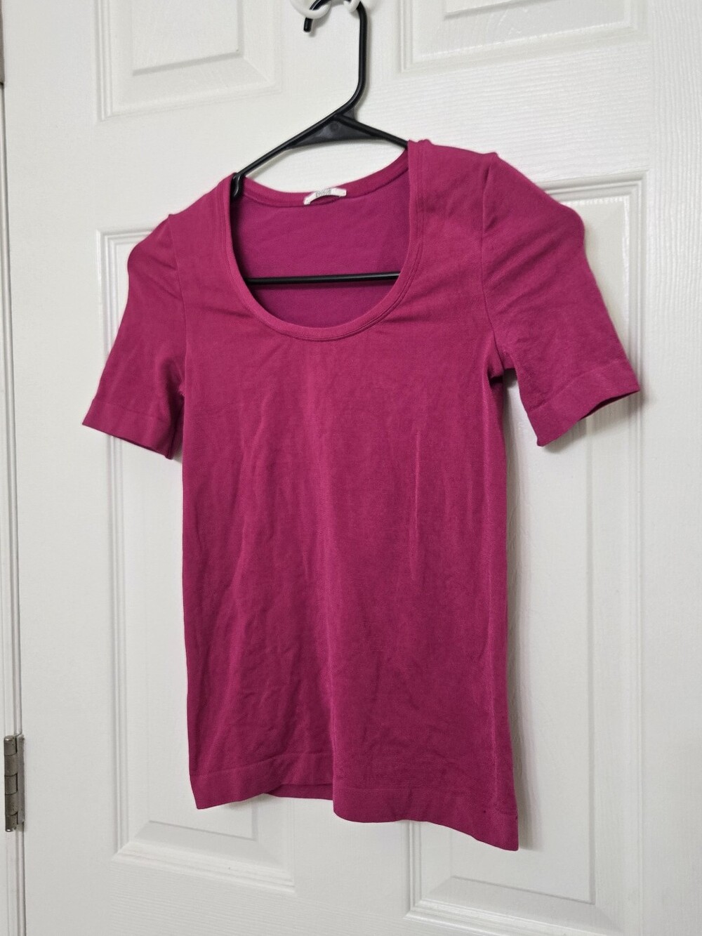 Wolford Revolve Crew Neck Fushia Hot Pink T-shirt Tee Short Sleeve Top Size XS